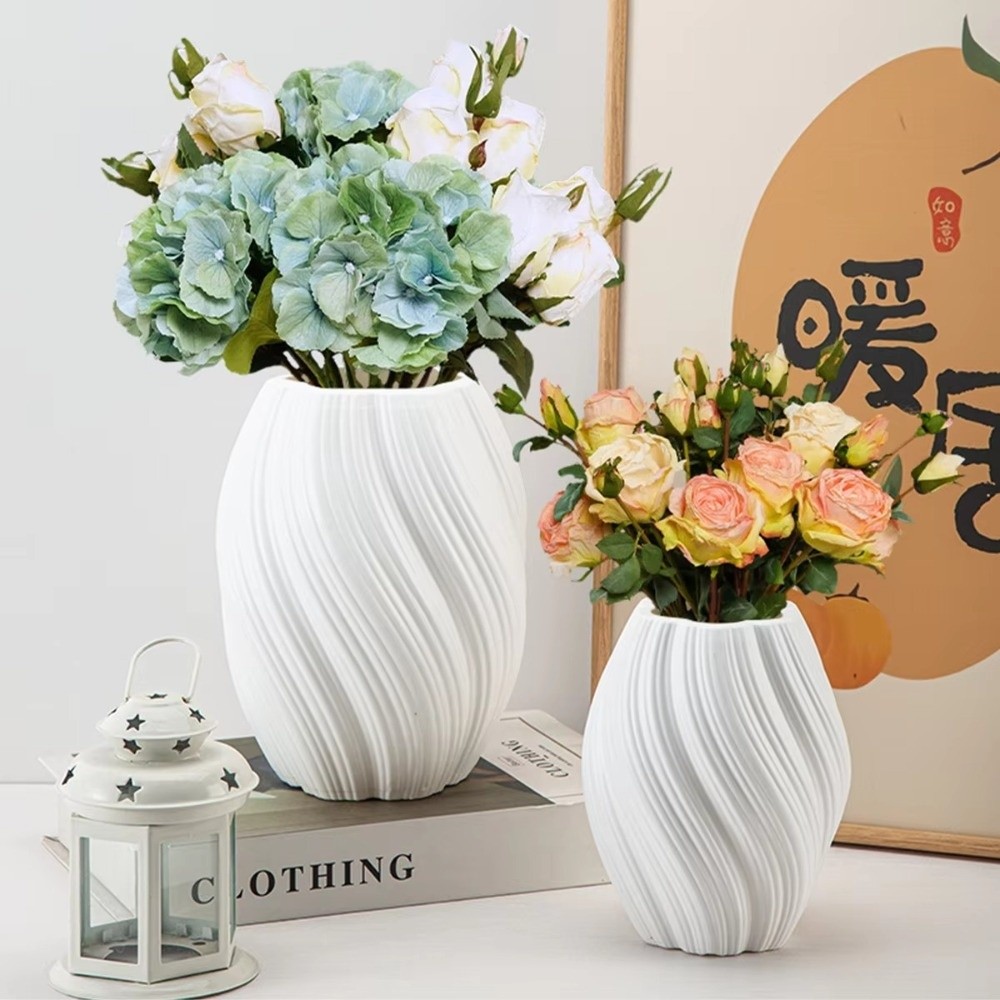 Nordic Wave Shaped Plastic Vas - đánh giá và giá Home Decor Center